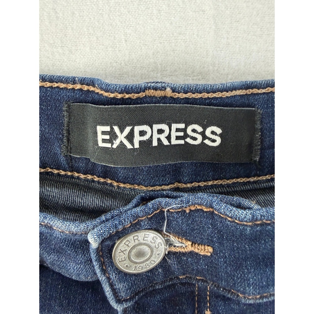 Express Denim Shorts Womens Size 4 Blue Midi High Rise Stretch‎ Cuffed Dark Wash - Picture 3 of 8